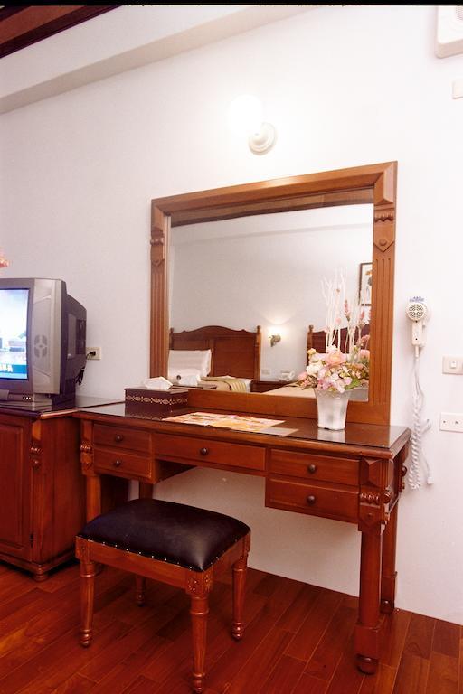 Jing Ai Hotel Luodong Zimmer foto