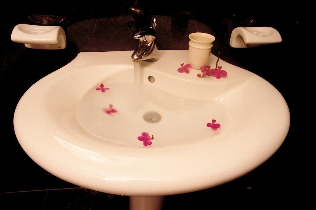 Jing Ai Hotel Luodong Zimmer foto